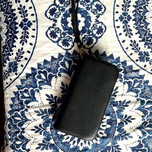 Black Pebbled wristlet